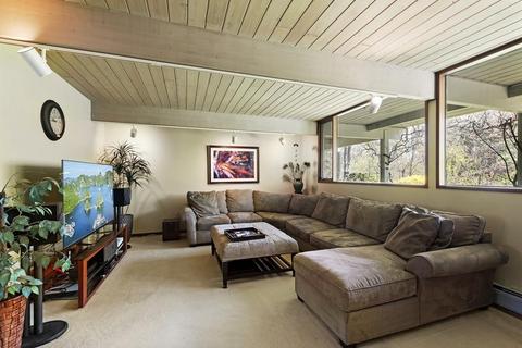 211 Hart St, Beverly, MA 01915 photo 11