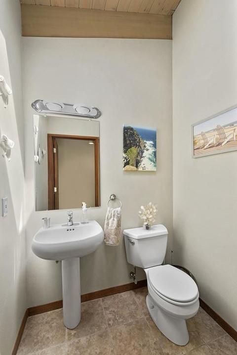 211 Hart St, Beverly, MA 01915 photo 31