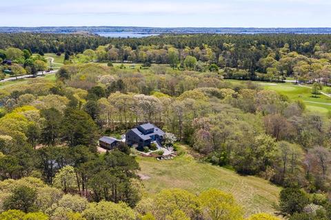 4 Seameadow Ln, Wareham, MA 02571 photo 1