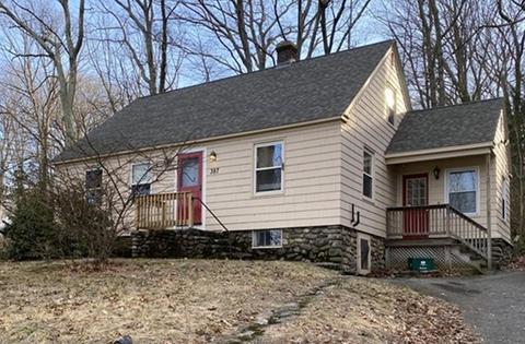 387 Granite St, Worcester, MA 01607 photo 1