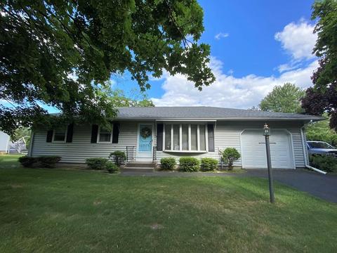 124 Overlook Dr, West Springfield, MA 01089 photo 1