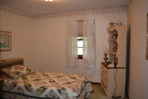 124 Overlook Dr, West Springfield, MA 01089 photo 14