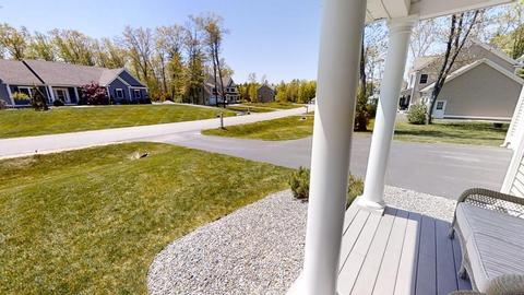 8 Gable Dr, Epping, NH 03042 photo 4