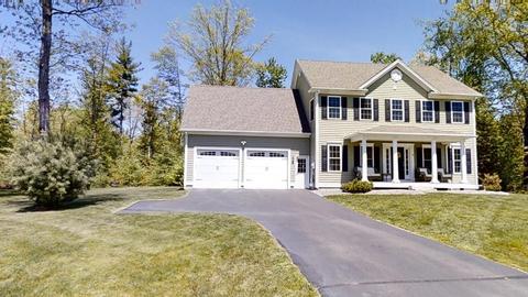 8 Gable Dr, Epping, NH 03042 photo 2
