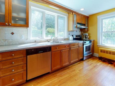11 Spring St, Ipswich, MA 01938 photo 7