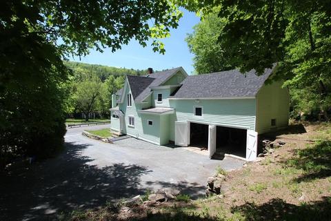 9 W Main St, Erving, MA 01344 photo 3