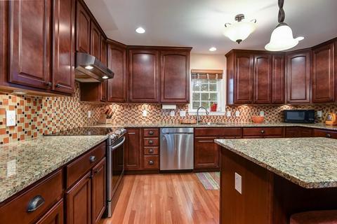 21 Rosemary, Needham, MA 02494 photo 4