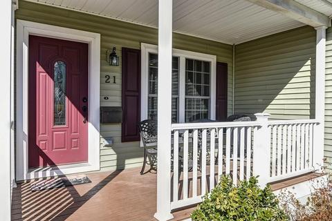 21 Rosemary, Needham, MA 02494 photo 3