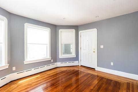 12 Anthony St, Fall River, MA 02721 photo 8