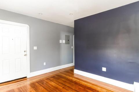 12 Anthony St, Fall River, MA 02721 photo 9