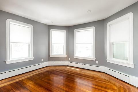 12 Anthony St, Fall River, MA 02721 photo 7