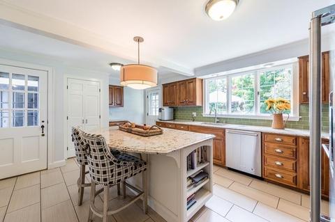 93 King St, Reading, MA 01867 photo 13