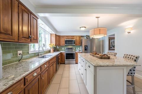 93 King St, Reading, MA 01867 photo 11