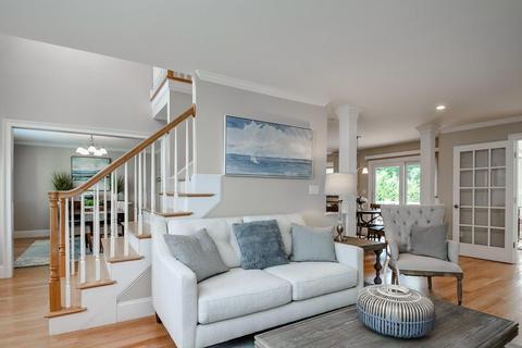3 Gilbert Rd, Natick, MA 01760 photo 4