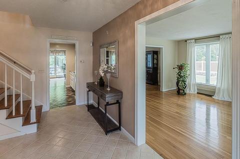 22 Colonial Dr, Mendon, MA 01756 photo 7