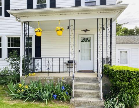 36 Park Ave, Webster, MA 01570 photo 2