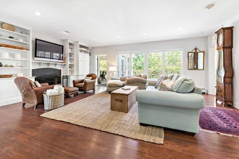 11 Massachusetts Ave, Harvard, MA 01451 photo 3