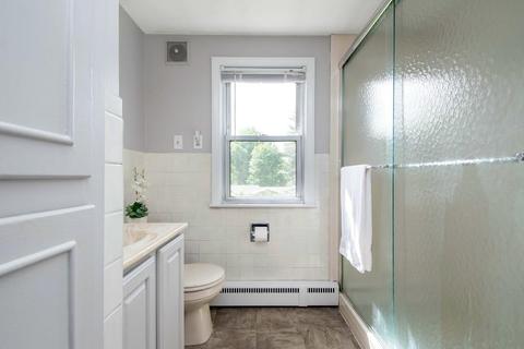 70 Kerry Dr, Springfield, MA 01118 photo 16