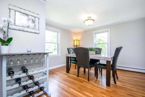 70 Kerry Dr, Springfield, MA 01118 photo 11