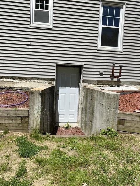 17 Castle St, Ware, MA 01082 photo 11