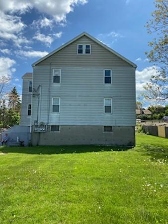 7 Benham St, Worcester, MA 01604 photo 4