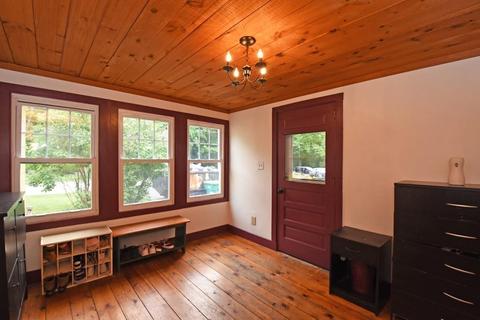 96 S Main St, Ashburnham, MA 01430 photo 2