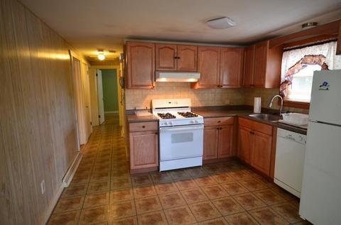 38 Cushing Rd, Webster, MA 01570 photo 9