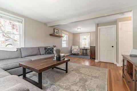 11 Eustis Ave, Wakefield, MA 01880 photo 9