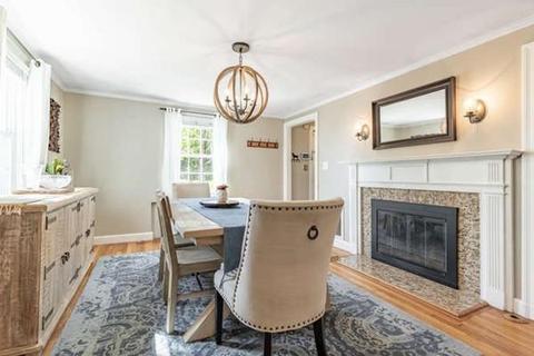 11 Eustis Ave, Wakefield, MA 01880 photo 12