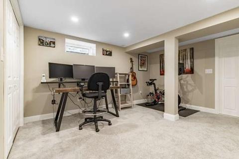 11 Eustis Ave, Wakefield, MA 01880 photo 24