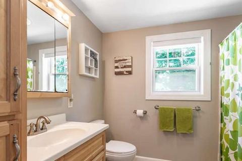 11 Eustis Ave, Wakefield, MA 01880 photo 23