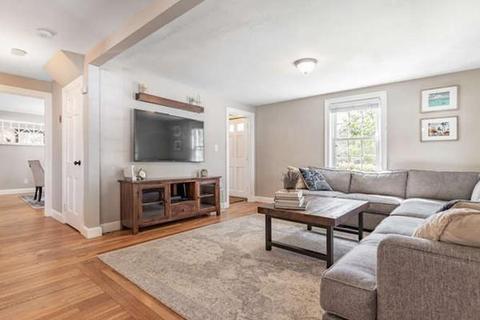 11 Eustis Ave, Wakefield, MA 01880 photo 8