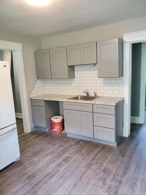 93 Edendale St, Springfield, MA 01104 photo 2
