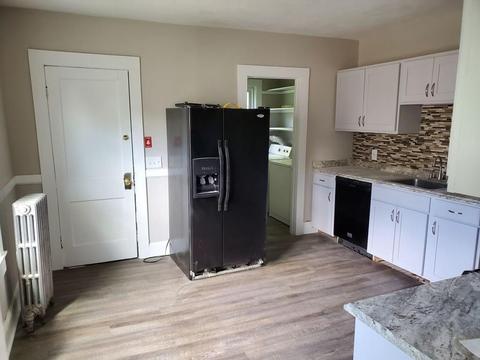 93 Edendale St, Springfield, MA 01104 photo 8