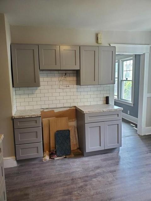 93 Edendale St, Springfield, MA 01104 photo 3