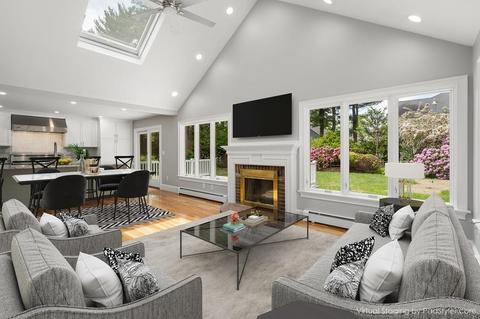 32 Parkvale Rd, Needham, MA 02492 photo 2