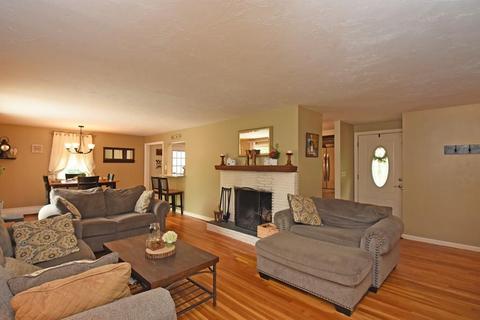 2 Glendale Ave, Sterling, MA 01564 photo 4