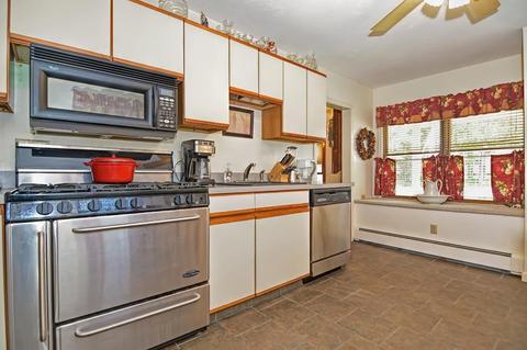 71 Diamond St, Walpole, MA 02081 photo 3