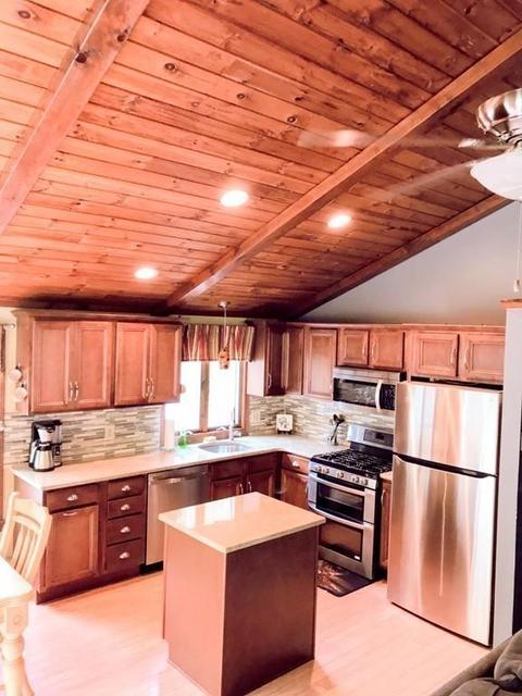 17 Thom Ave, Bourne, MA 02532 photo 8