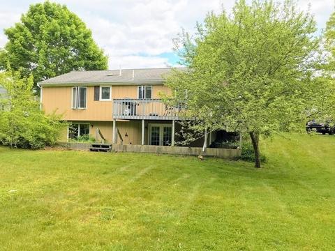 17 Thom Ave, Bourne, MA 02532 photo 3