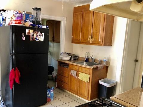 24 Van Horn Pl, Springfield, MA 01104 photo 10