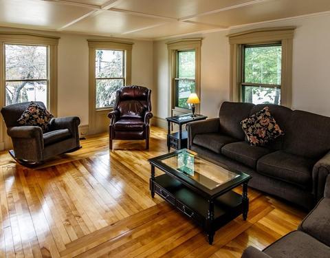 139 Main St, Upton, MA 01568 photo 5