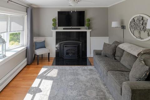 4 Donegal Cir, Danvers, MA 01923 photo 8