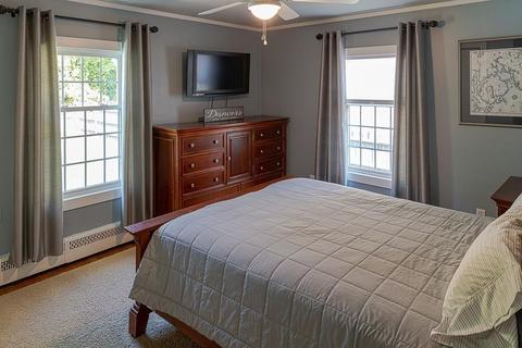 4 Donegal Cir, Danvers, MA 01923 photo 13