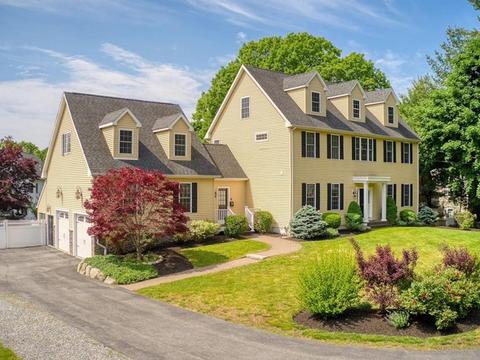 168 Wakefield St, Reading, MA 01867 photo 1