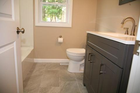 67 Chilson St, Springfield, MA 01118 photo 6