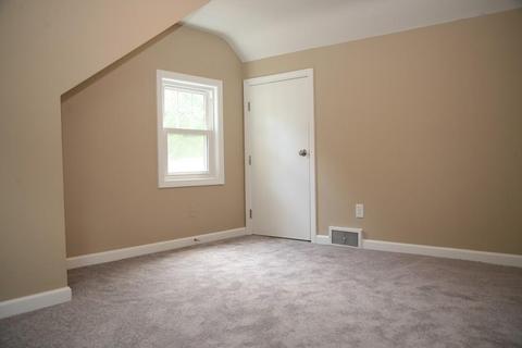 67 Chilson St, Springfield, MA 01118 photo 12