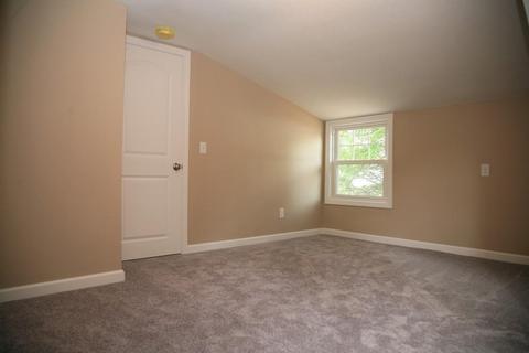 67 Chilson St, Springfield, MA 01118 photo 10