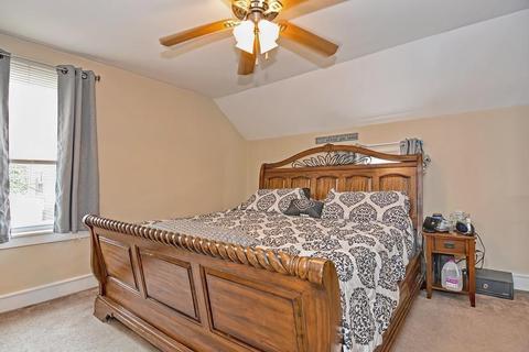 148 Thomas St, Fall River, MA 02723 photo 24
