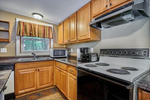1 Ranch Ln, Easthampton, MA 01027 photo 8